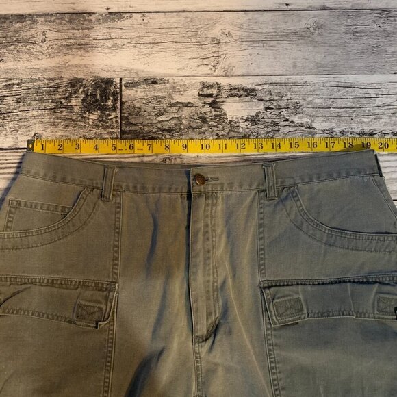Vintage Misty Mountain Cargo Utility Shorts - Picture 9 of 9